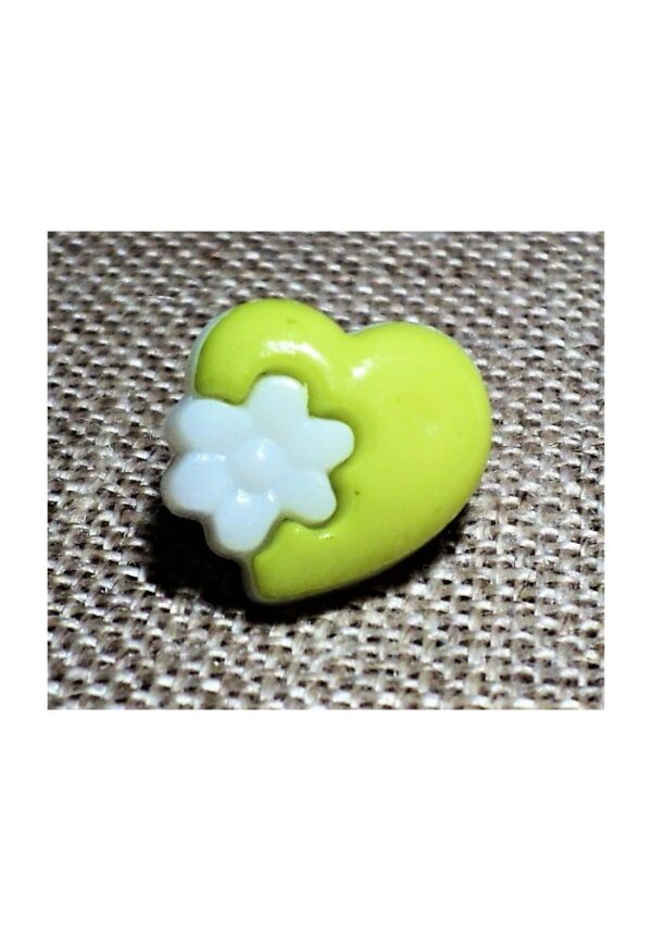 Bouton coeur fantaisie vert anis, 14mm, bouton enfant