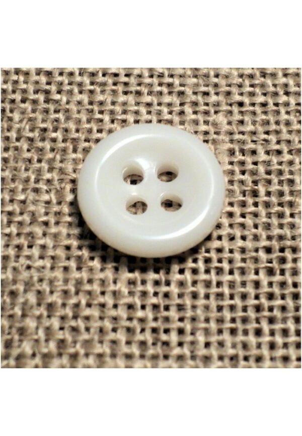 Bouton blanc 11mm 4-trous Bouton Bébé, chemise, button down