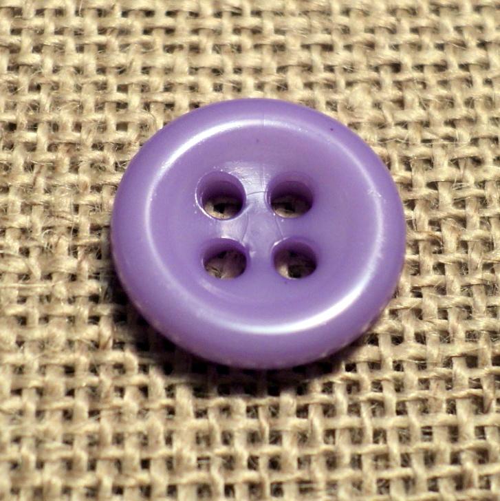 Bouton mauve 11mm 4-trous Petit Bouton Bébé, chemise, button down