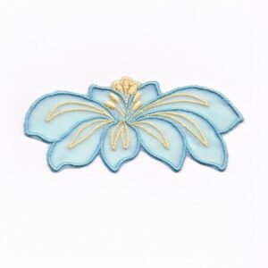 écusson en tulle Dentelle brodé fleur à coudre bleu clair, 11.2 x 4.6 cm