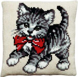 Coussin point de croix, Coussin en point noué