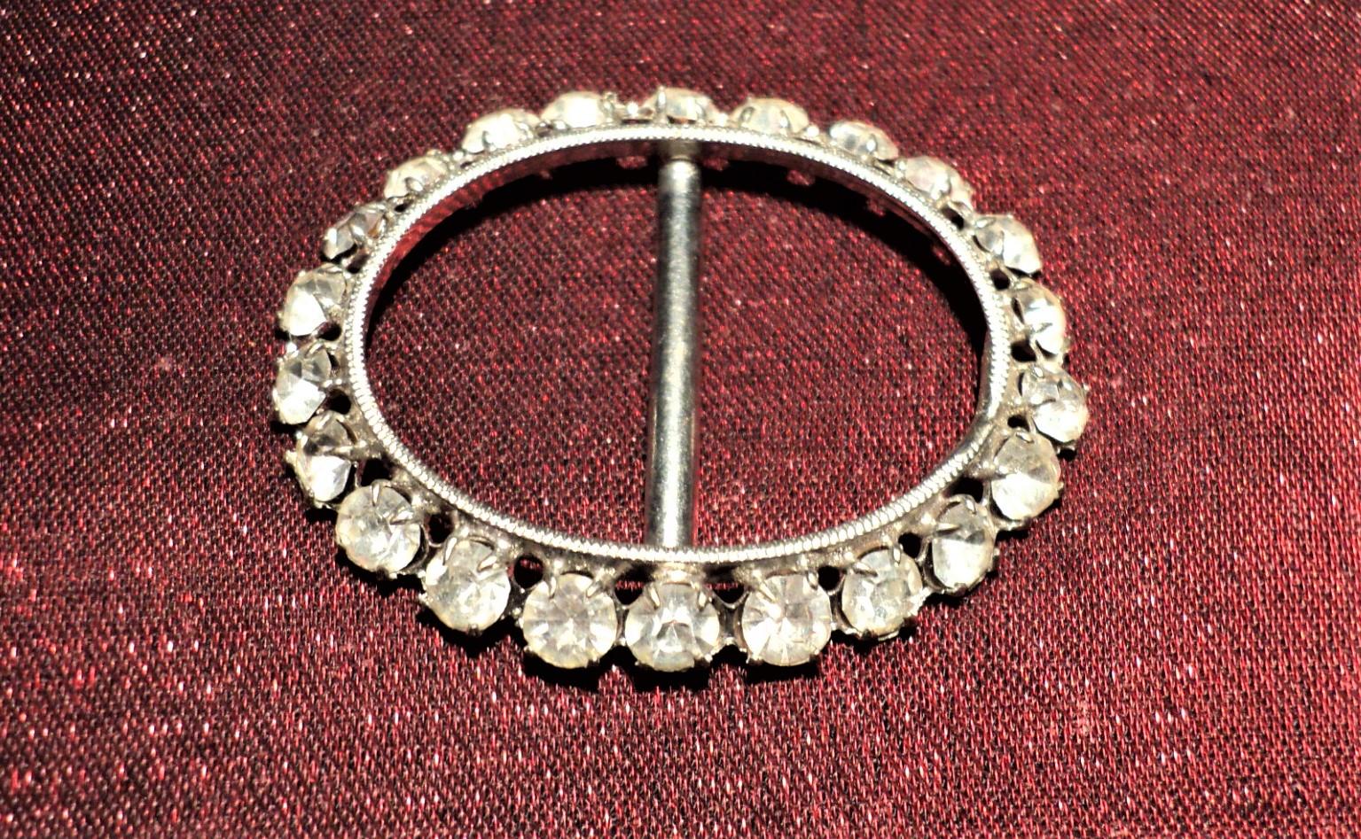 Boucle de ceinture métal 22mm argenté avec strass ovale