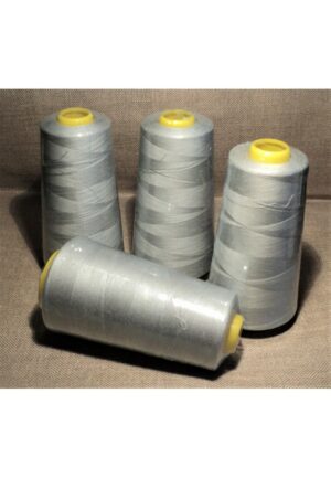 Fil à surjeter, 4 x Cône 3000 Yards Gris Clair, polyester, tous tissus, fil pour la surjeteuse, fil à coudre machine