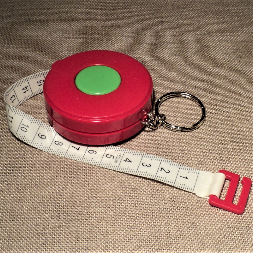 Ruban centimètre rouge enrouleur couture automatique 150 cm avec po