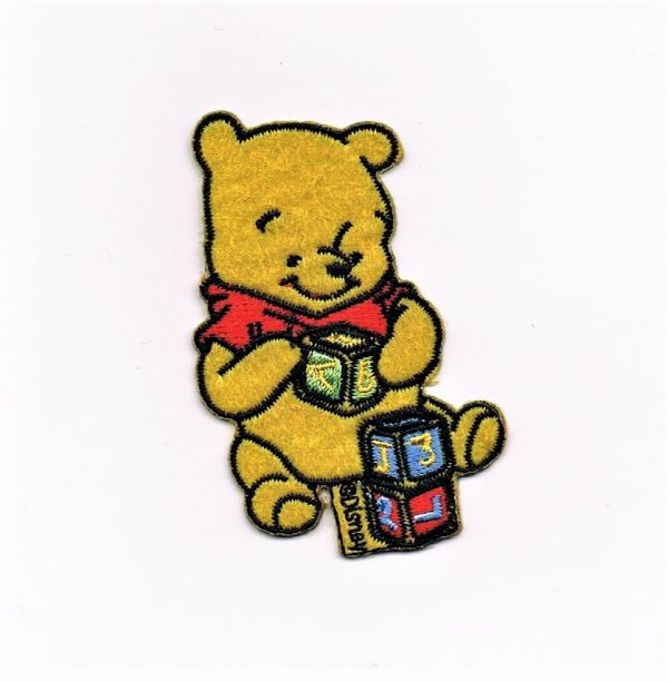 Ecusson Thermocollant Winnie the Pooh L'ours 4.0 x 7.0cm