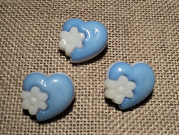 Bouton cœur fantaisie bleu clair, 14mm, bouton enfant