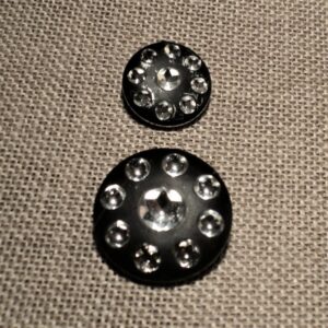 Bouton noir 15mm/20mm à queue avec strass décoration