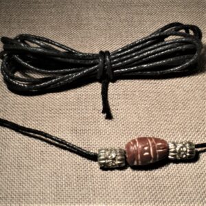 Cordon ciré (wax) 2mm noir pour les bracelets et colliers par 2.5mètres