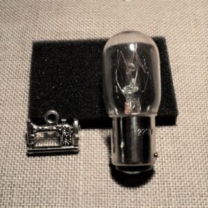 Ampoule baïonnette 15W pour la machine à coudre-surjeteuse 220V