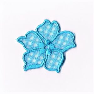 écusson Dentelle brodé fleur turquoise bleu à coudre 5.2 x 4.0 cm