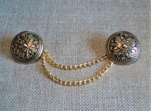 Bouton métal avec chainette folklorique doré 23mm, médiéval, fermoir set de boutons chainettes