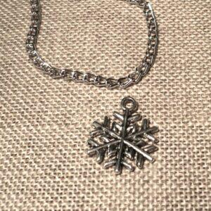 Breloque métal flocon de neige argenté, charme pendentif pour collier ou bracelet