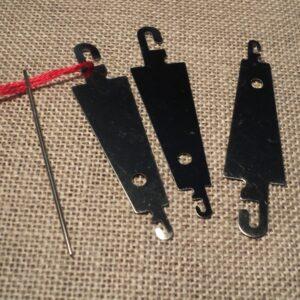 Enfileurs aiguilles (3pcs) pour les aiguilles à broder en 2 tailles