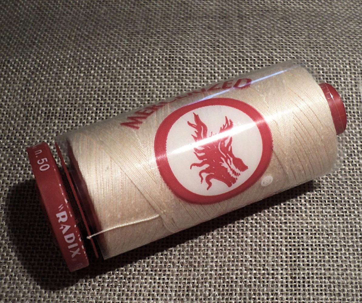 Fil Coton Radix Écru Nacré 500 yards Nr.50 ( 457 mètres) fil coton machine à coudre, machine broderie, fil à quilter