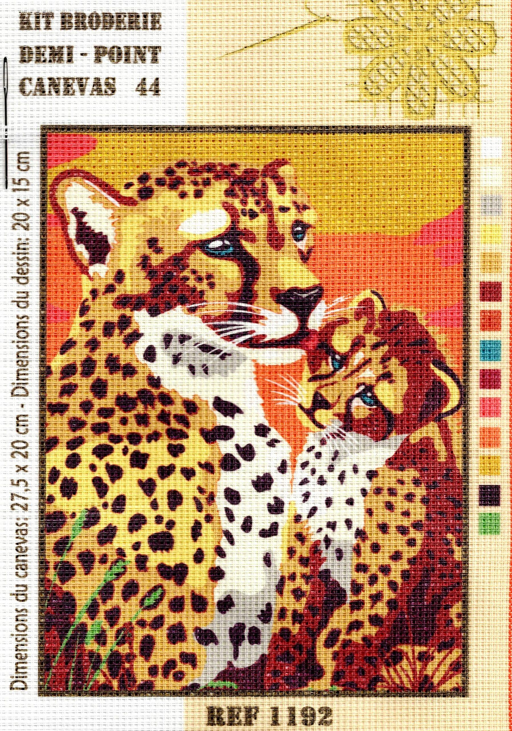 Kit canevas 27.5x20cm Guépard et son petit demi point croix