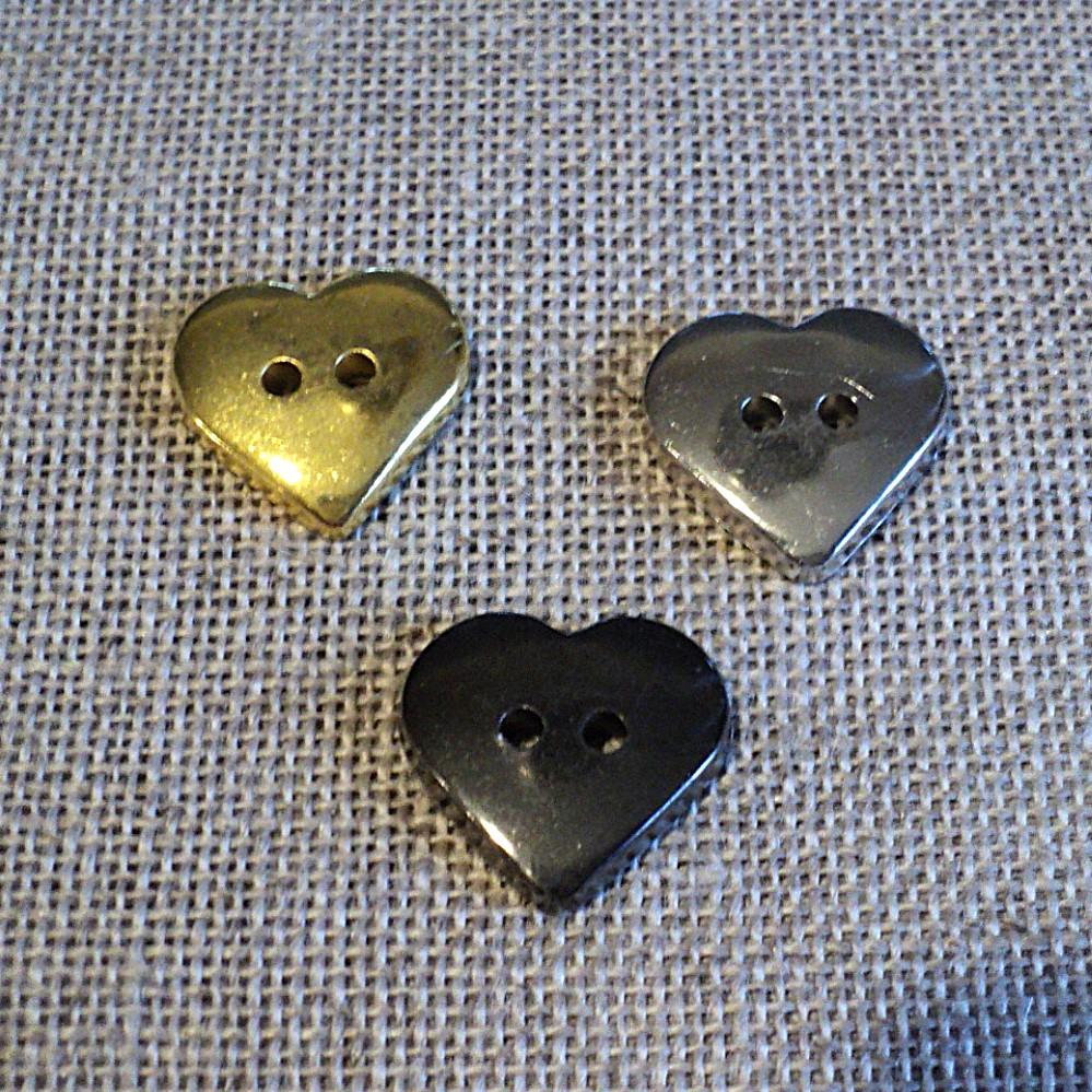 Bouton cœur argenté, doré, argenté foncé 16mm avec 2-trous