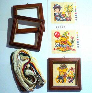Kit canevas Set 3 pièces 8x8cm Les petits ours avec les cadres demi point croix