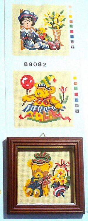 Kit canevas Set 3 pièces 8x8cm Les petits ours avec les cadres demi point croix deel 2