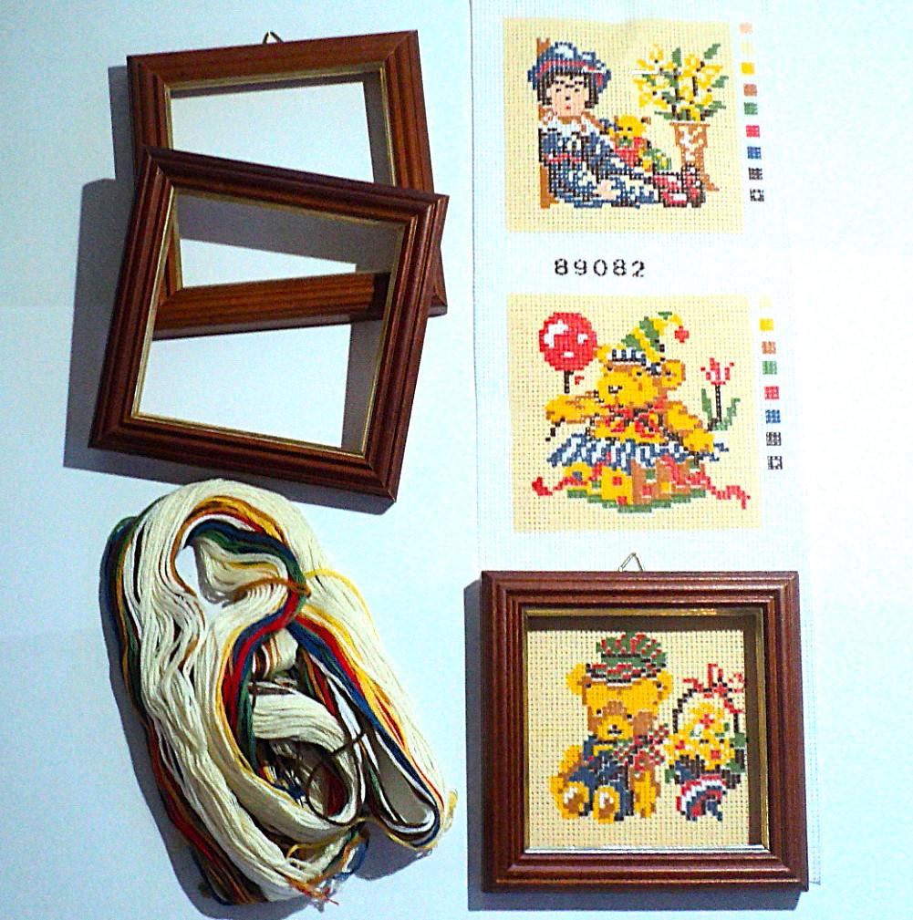 Kit canevas Set 3 pièces 8x8cm Les petits ours avec les cadres demi point croix