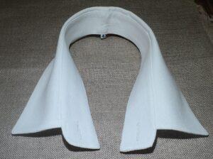Col blanc coton piqué 40-42cm, détachable avec 3 boutonnières, col pointu