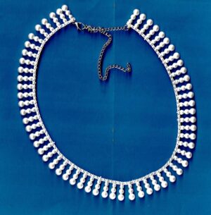 Collier ajustable en fausses perles 38cm femme blanc avec fermoir